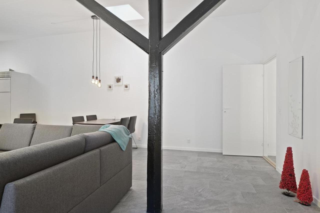 Charming - Luxurious 1 Bedroom Apartment In The Heart Of Ольборг Экстерьер фото